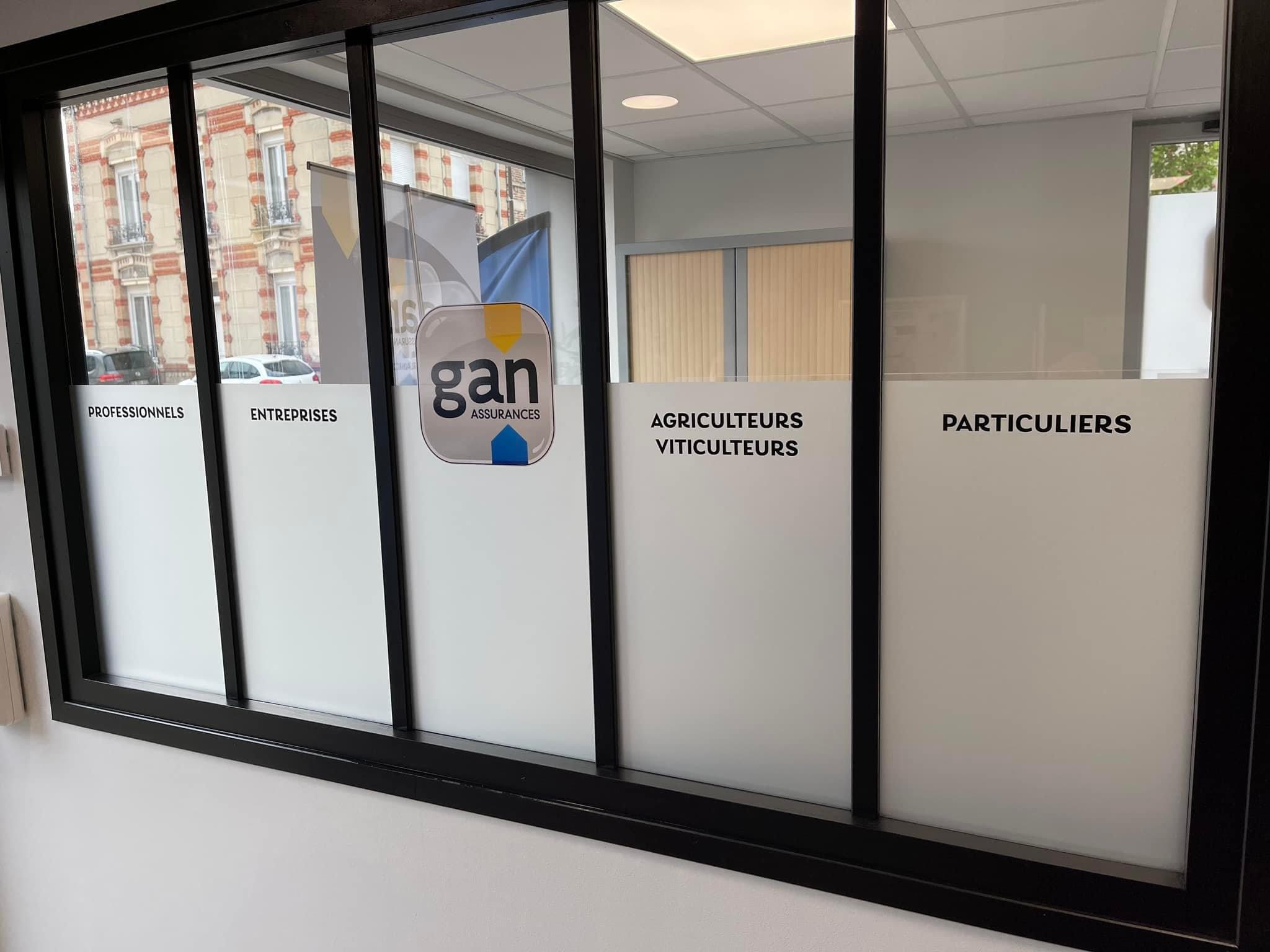 Habillage en adhésif pour l’intérieur de bureau pour GAN ASSURANCES