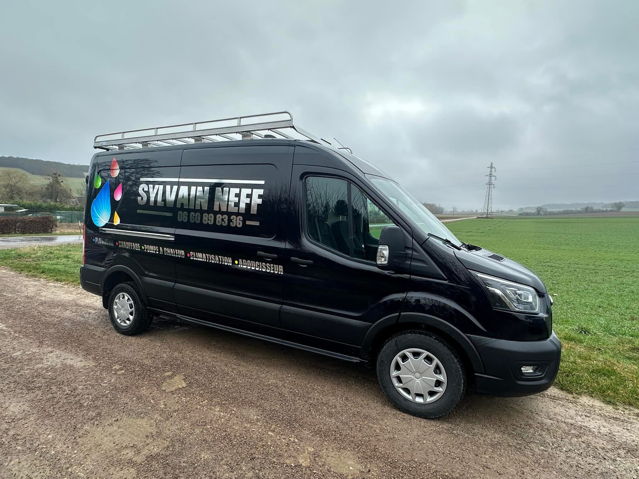 Création de la maquette et pose du flocage sur camion pour SYLVAIN NEFF